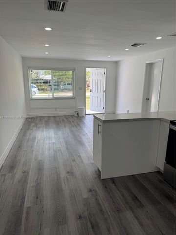 4020 SW 50th St 0, Dania Beach, FL 33314