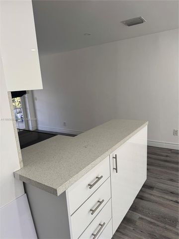 4020 SW 50th St 0, Dania Beach, FL 33314