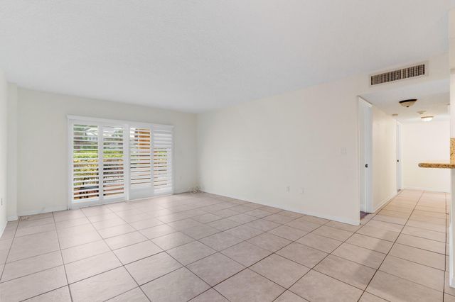 951 De Soto Road 130, Boca Raton, FL 33432
