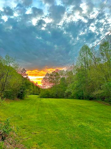 59 Irvine Allen Cemetery Road, Salyersville, KY 41465