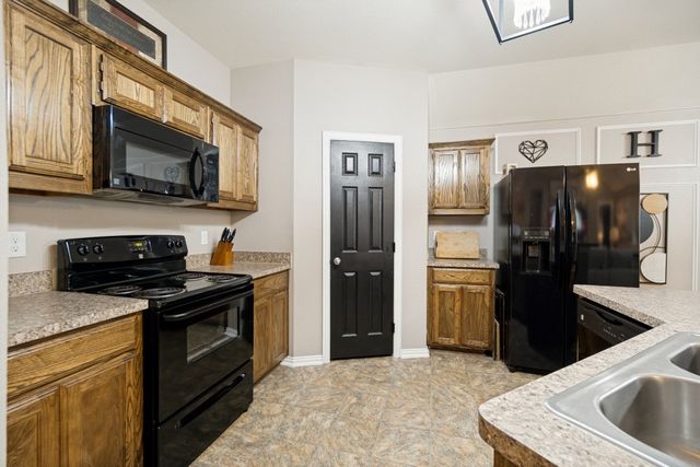 3031 Appaloosa Drive, Dallas, TX 75237