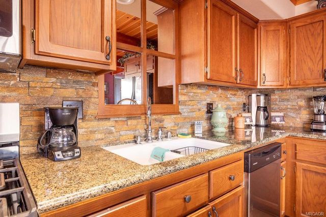 1234 Bruin Trail, Fawnskin, CA 92333