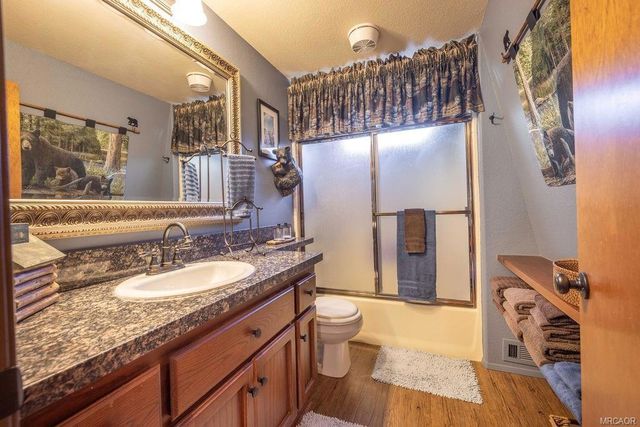 1234 Bruin Trail, Fawnskin, CA 92333