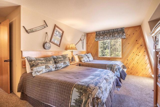 1234 Bruin Trail, Fawnskin, CA 92333