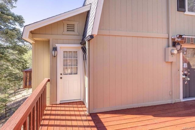 1234 Bruin Trail, Fawnskin, CA 92333