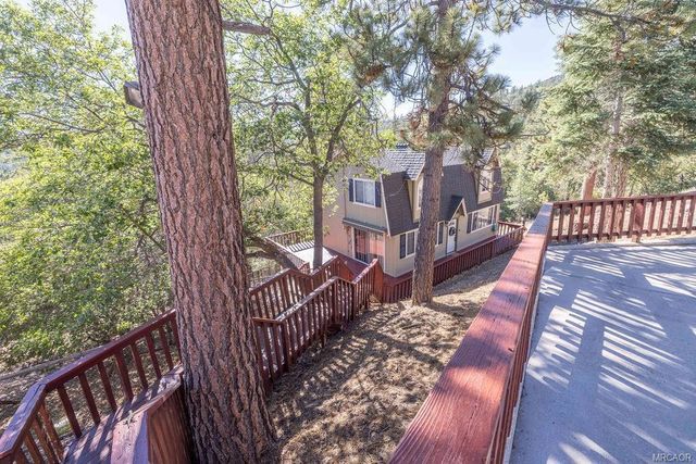 1234 Bruin Trail, Fawnskin, CA 92333