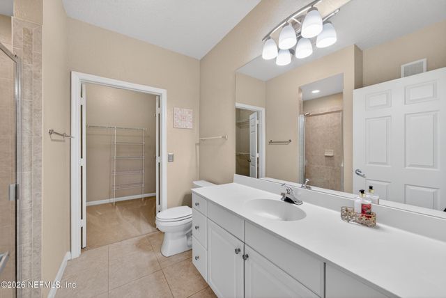 8539 GATE Parkway W 9439, Jacksonville, FL 32216
