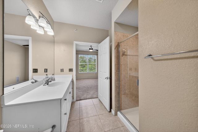 8539 GATE Parkway W 9439, Jacksonville, FL 32216