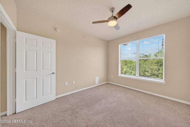 8539 GATE Parkway W 9439, Jacksonville, FL 32216
