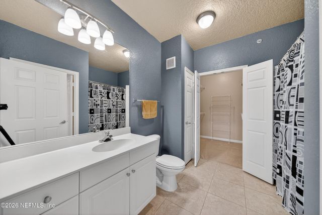 8539 GATE Parkway W 9439, Jacksonville, FL 32216
