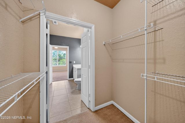8539 GATE Parkway W 9439, Jacksonville, FL 32216