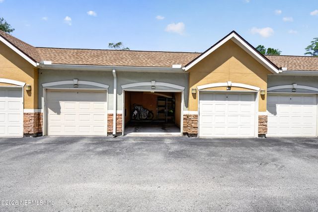 8539 GATE Parkway W 9439, Jacksonville, FL 32216