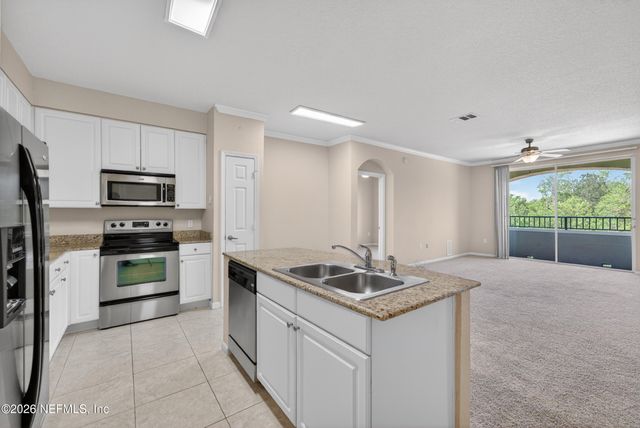 8539 GATE Parkway W 9439, Jacksonville, FL 32216