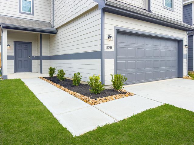 13368 Burbot Dr, Conroe, TX 77384