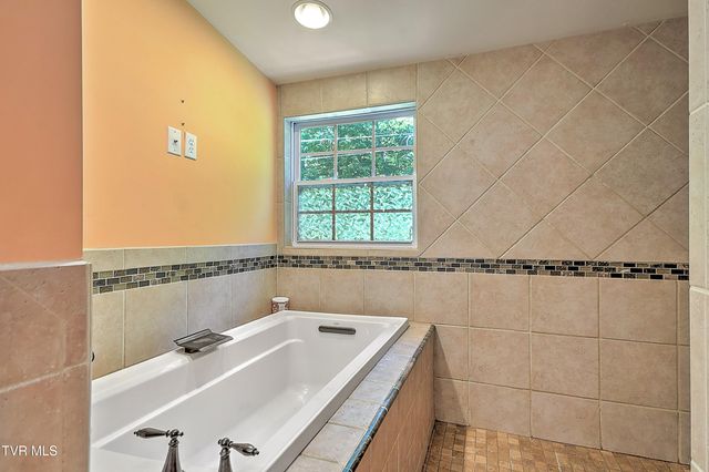 200 Dentons Lane, Bristol, TN 37620