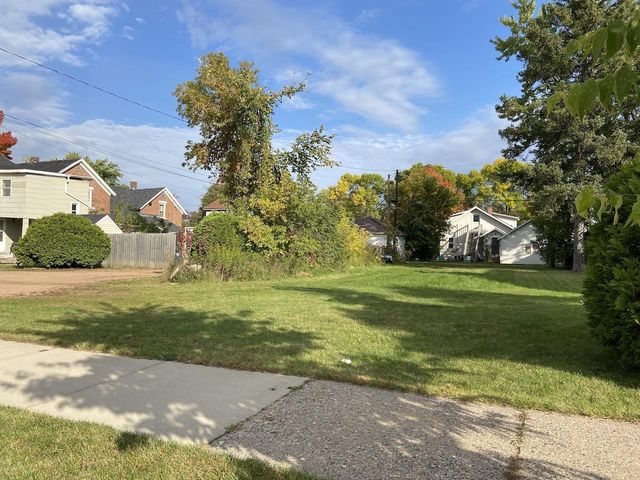 1701 & 1707 N 3RD STREET #312 Chicago Ave, Wausau, WI 54403