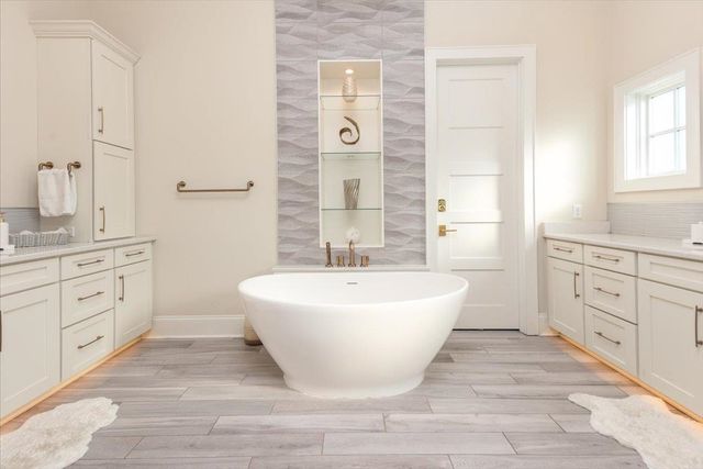 3189 CHAPEL WOODS CV, Germantown, TN 38139