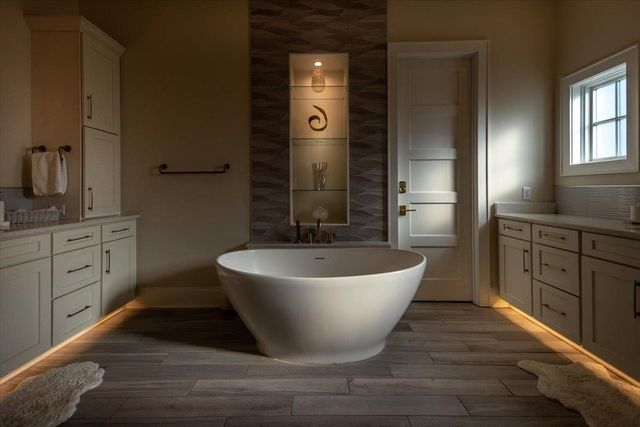 3189 CHAPEL WOODS CV, Germantown, TN 38139