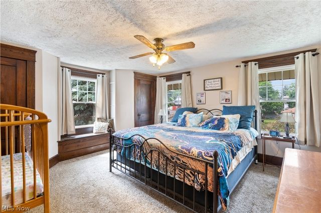 206 Bachtel Street SE, North Canton, OH 44720