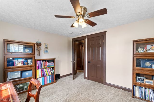206 Bachtel Street SE, North Canton, OH 44720