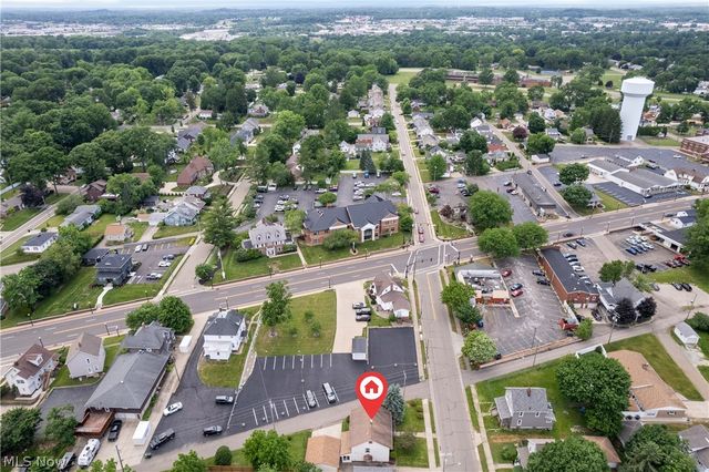 206 Bachtel Street SE, North Canton, OH 44720