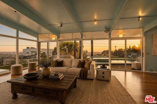 8411 Hollywood Boulevard, West Hollywood, CA 90069