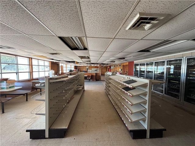 460 John Brown Road, Williamsburg, KS 66095