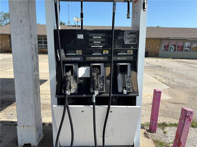 460 John Brown Road, Williamsburg, KS 66095