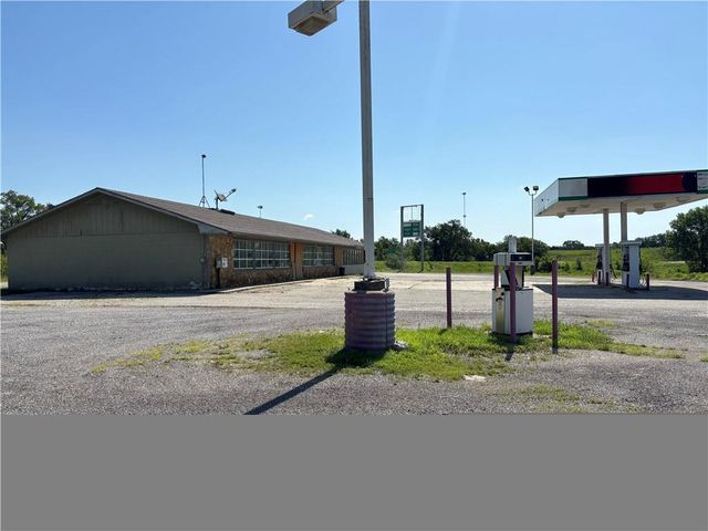 460 John Brown Road, Williamsburg, KS 66095