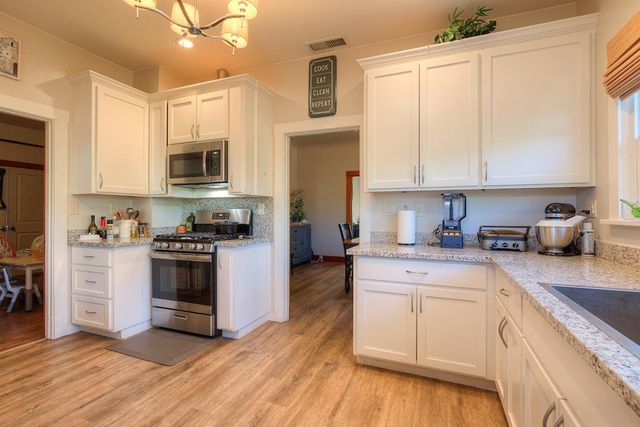 916 High St, Oroville, CA 95965