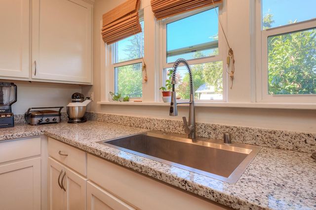 916 High St, Oroville, CA 95965