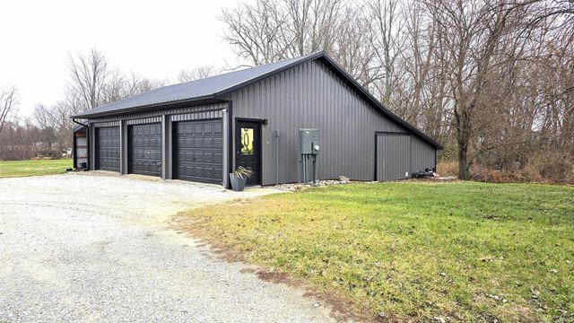 7586 Lincoln Highway, Plymouth, IN 46563