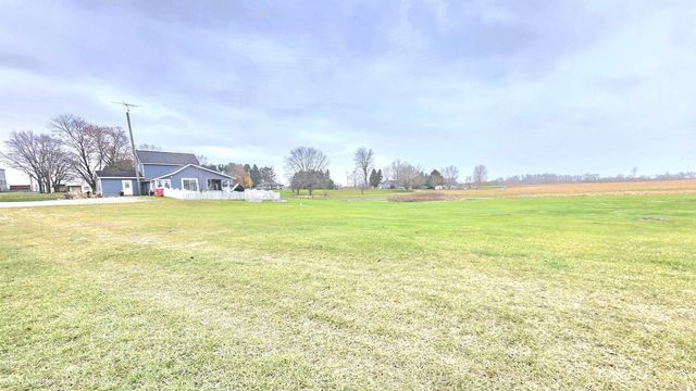 7586 Lincoln Highway, Plymouth, IN 46563