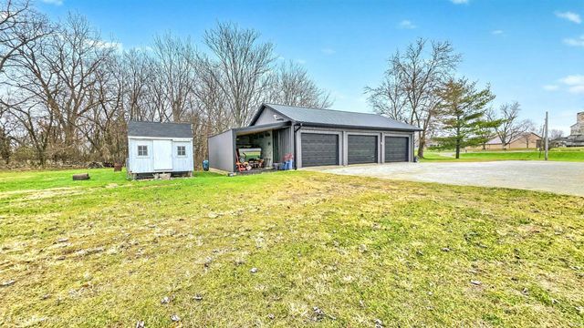 7586 Lincoln Highway, Plymouth, IN 46563