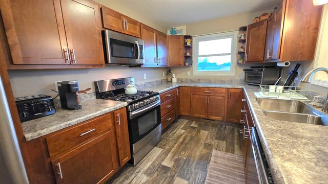 7586 Lincoln Highway, Plymouth, IN 46563