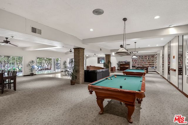 2700 Cahuenga Boulevard 4220, Los Angeles, CA 90068