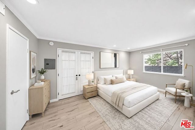 2700 Cahuenga Boulevard 4220, Los Angeles, CA 90068