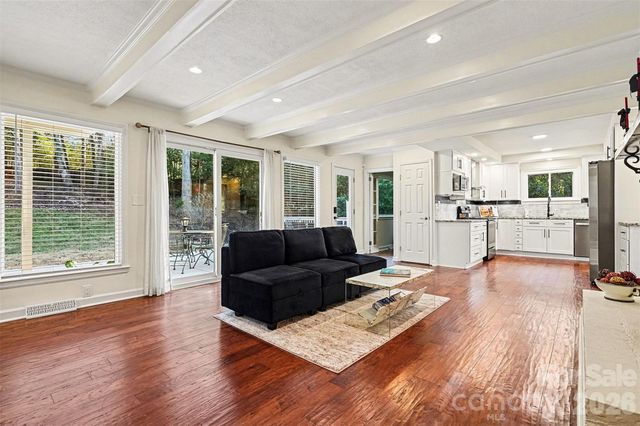 123 Old Bell Road, Charlotte, NC 28270