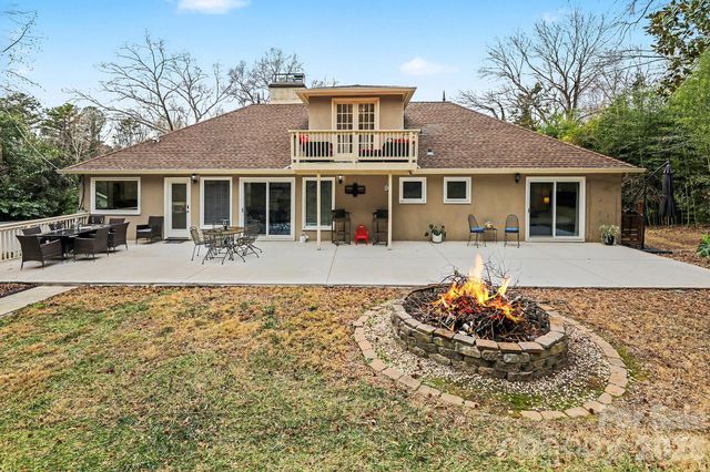 123 Old Bell Road, Charlotte, NC 28270