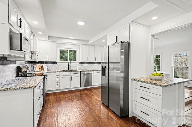 123 Old Bell Road, Charlotte, NC 28270