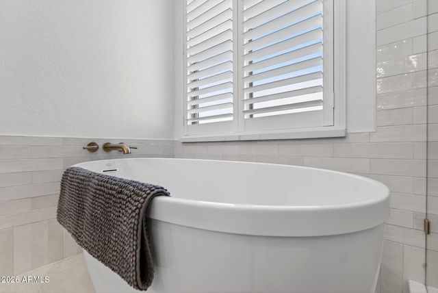 612 W SAN CARLOS Way, Chandler, AZ 85248