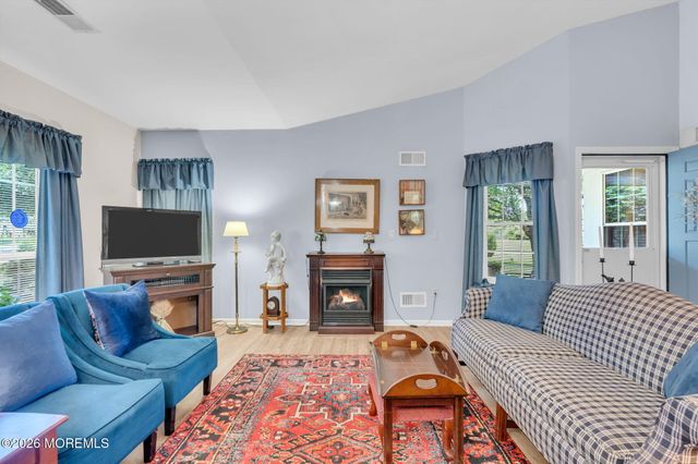 937A Liverpool Circle, Manchester, NJ 08759