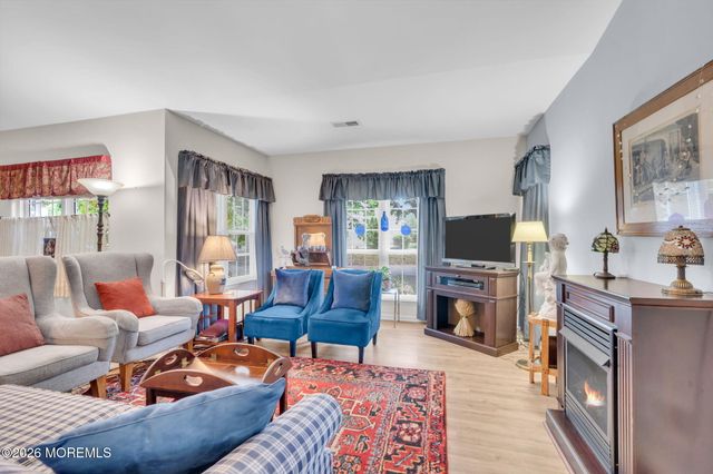 937A Liverpool Circle, Manchester, NJ 08759