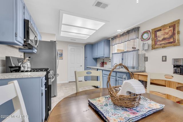 937A Liverpool Circle, Manchester, NJ 08759