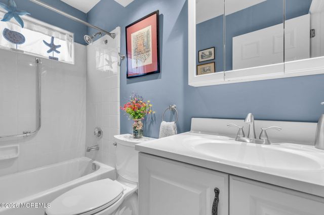 937A Liverpool Circle, Manchester, NJ 08759
