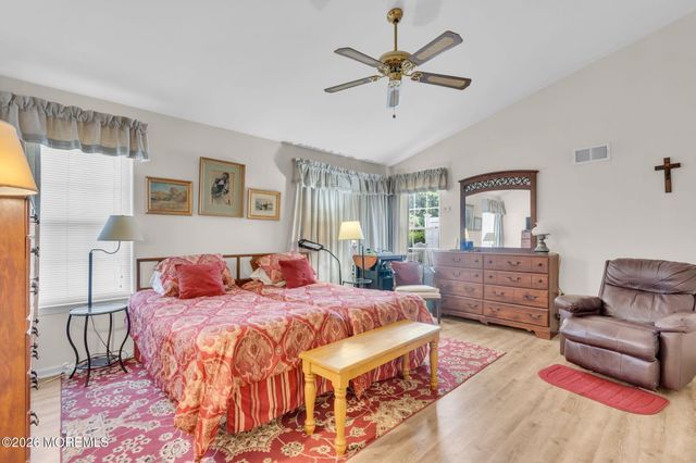 937A Liverpool Circle, Manchester, NJ 08759
