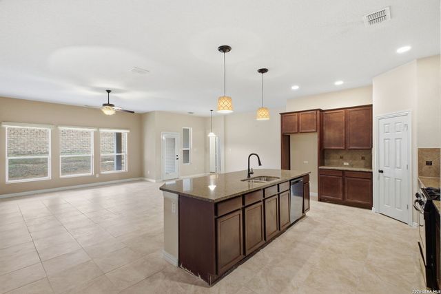 3223 Shoshoni Rise, San Antonio, TX 78261