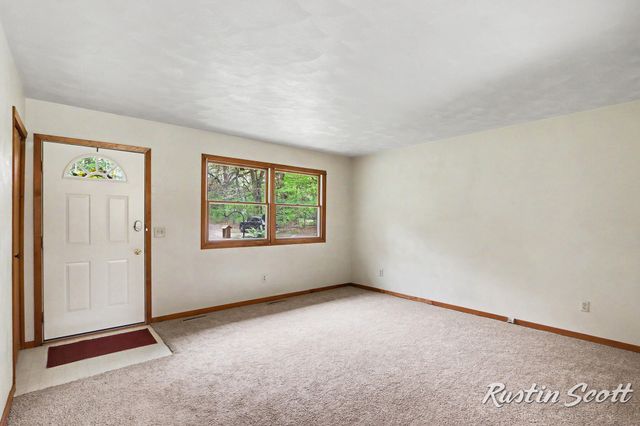 7734 S 8th Street, Kalamazoo, MI 49009