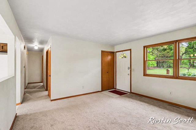 7734 S 8th Street, Kalamazoo, MI 49009