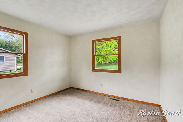 7734 S 8th Street, Kalamazoo, MI 49009